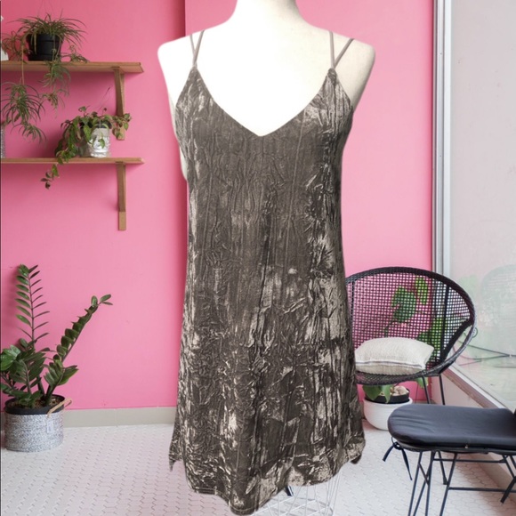 fab'rik Dresses & Skirts - NWT Fabrik Taupe Crushed Velvet Cami Mini Dress S